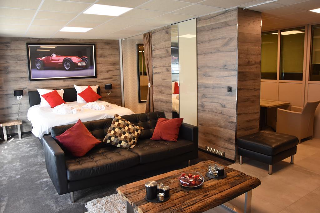 מאלמדי Guesthouse Room40 מראה חיצוני תמונה